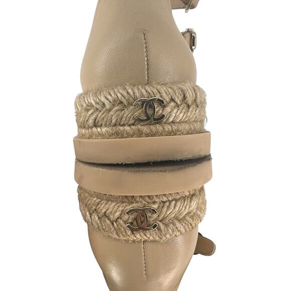 Chanel 2024 Interlocking CC Logo Fisherman Espadrilles Sandals - Picture 12 of 16